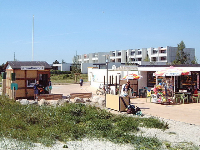 Der Strand liegt Ihnen fast zu Fssen, und ist in ca zwei Minuten zu erreichen..- Anklicken geht zur Bildershow -