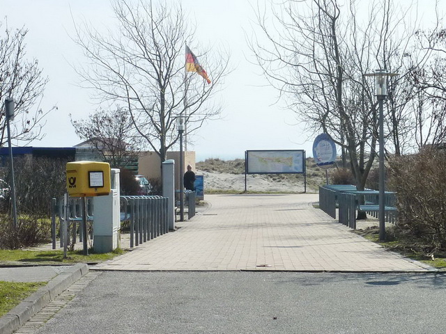 Bis zur Strandpromenade sind es nur wenige Meter.- Anklicken geht zur Bildershow -